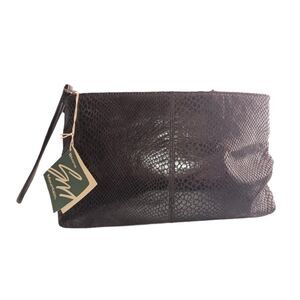 NWT Stone Mountain Black Snake Pattern Leather Convertible Bag
